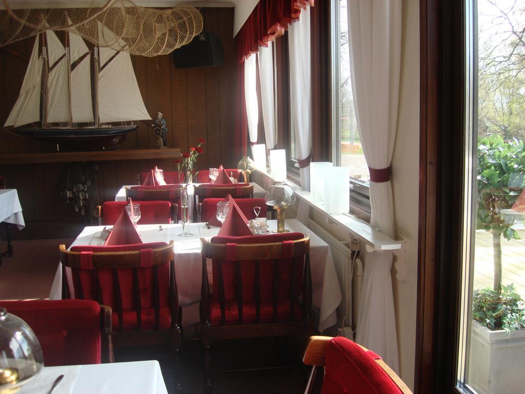 Eckeroe Hotell & Restaurang Εξωτερικό φωτογραφία